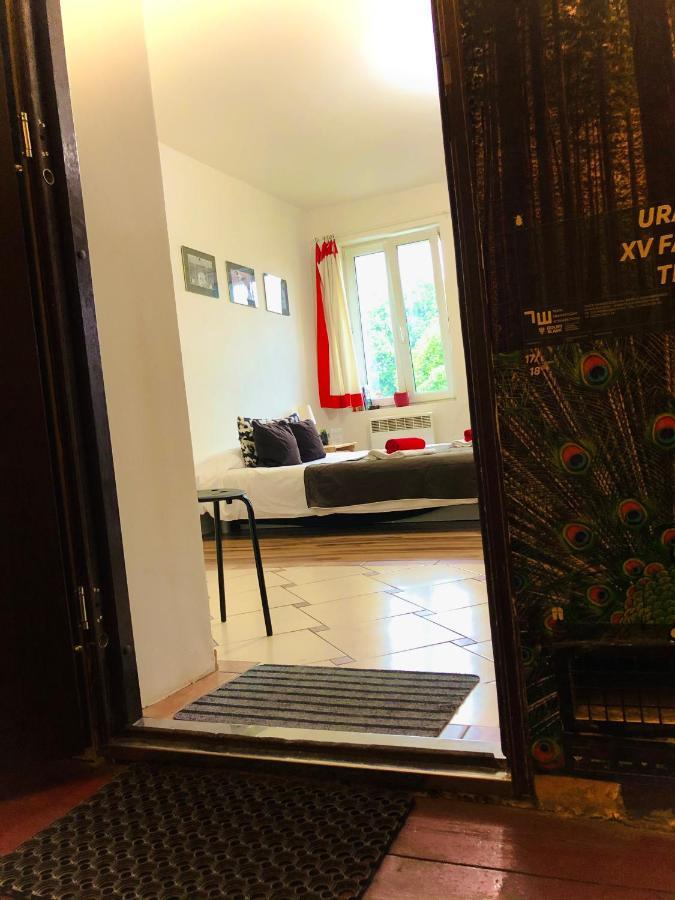 Art Mieszkanie Blisko Dworca Pkp Walbrzych Miasto Exterior foto