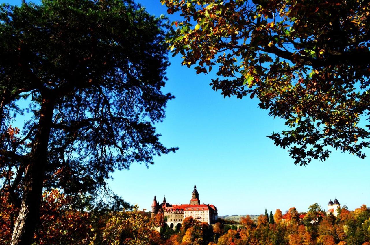 Art Mieszkanie Blisko Dworca Pkp Walbrzych Miasto Exterior foto